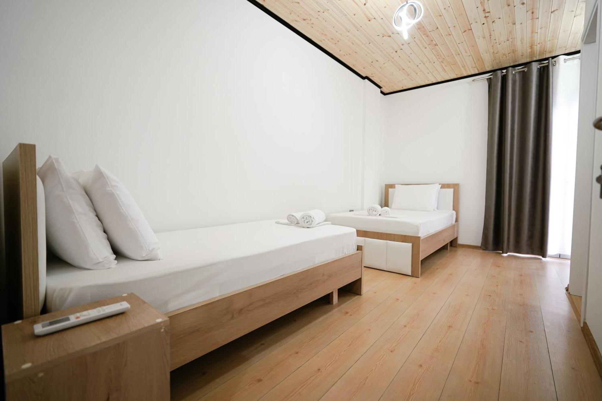 Ora Apartments Gjirokastra Kültér fotó