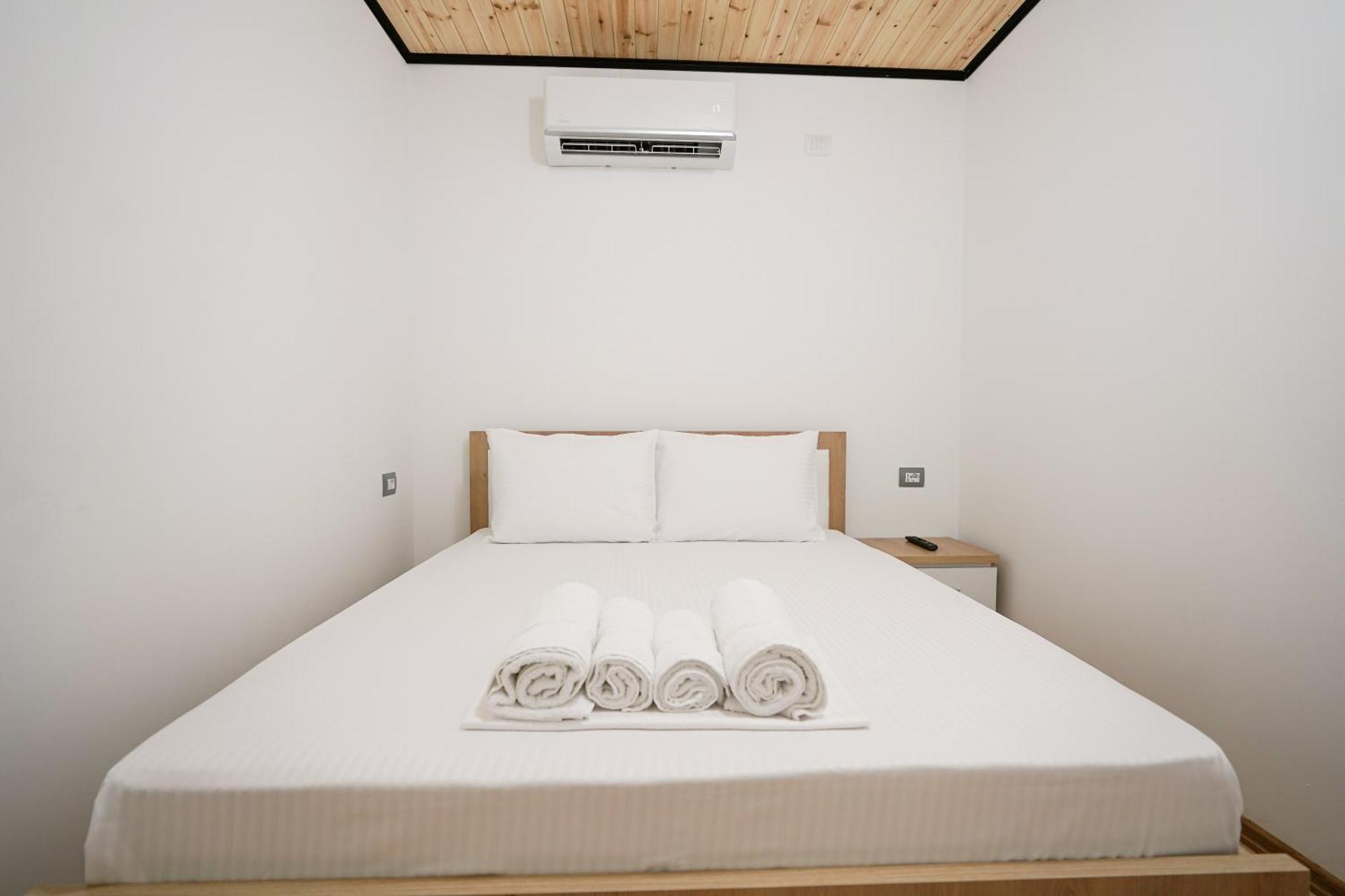 Ora Apartments Gjirokastra Kültér fotó